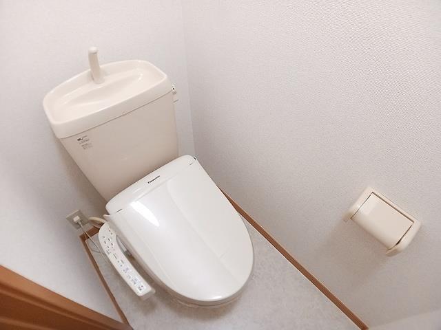 ＪＲ山陽本線 網干駅 徒歩10分 2階建 築23年のトイレ写真