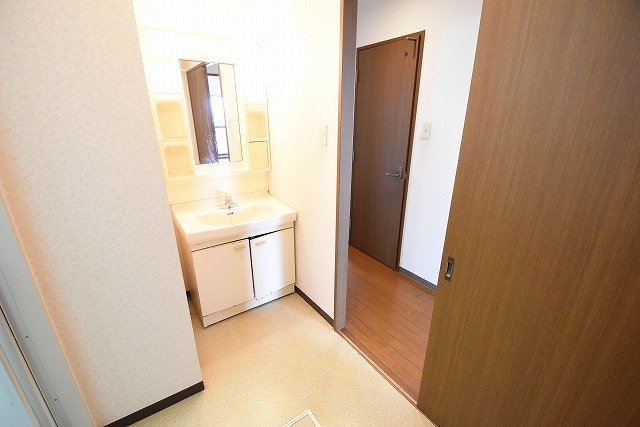 洗面設備　独立洗面化粧台付き☆