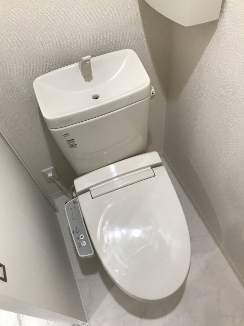 トイレ　清潔感のあるトイレです