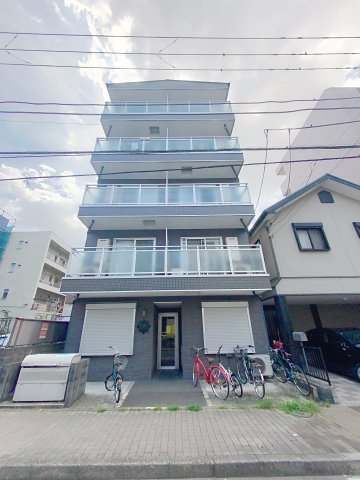 建物外観　外観は落ち着いています