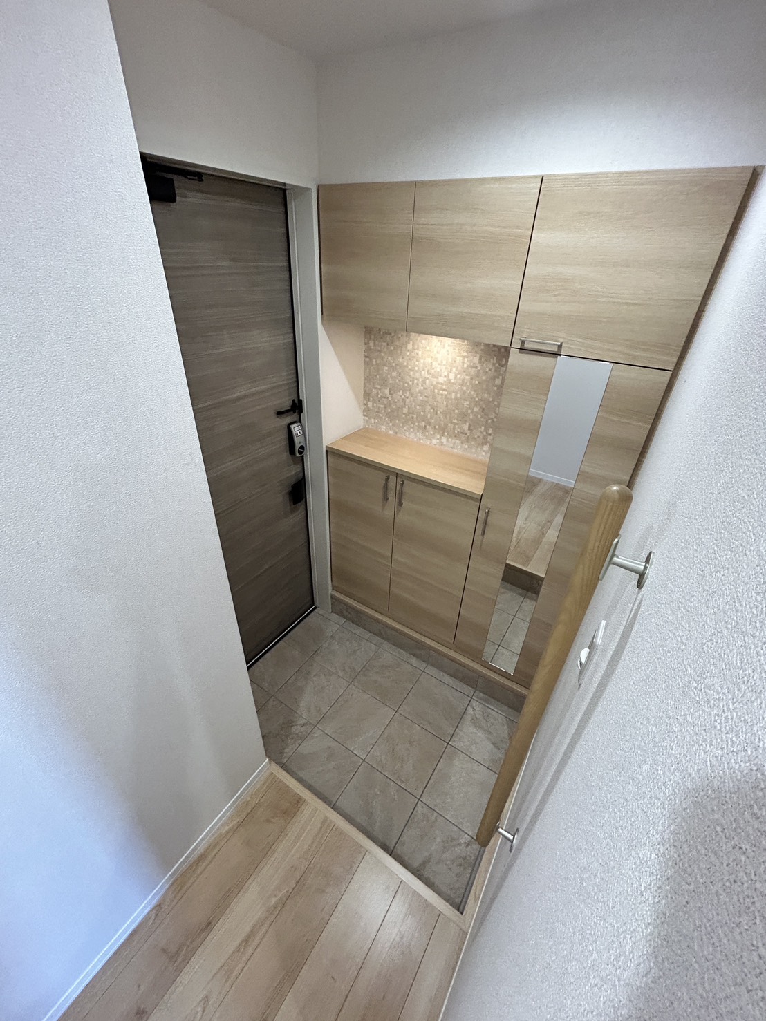 玄関　別部屋の写真です