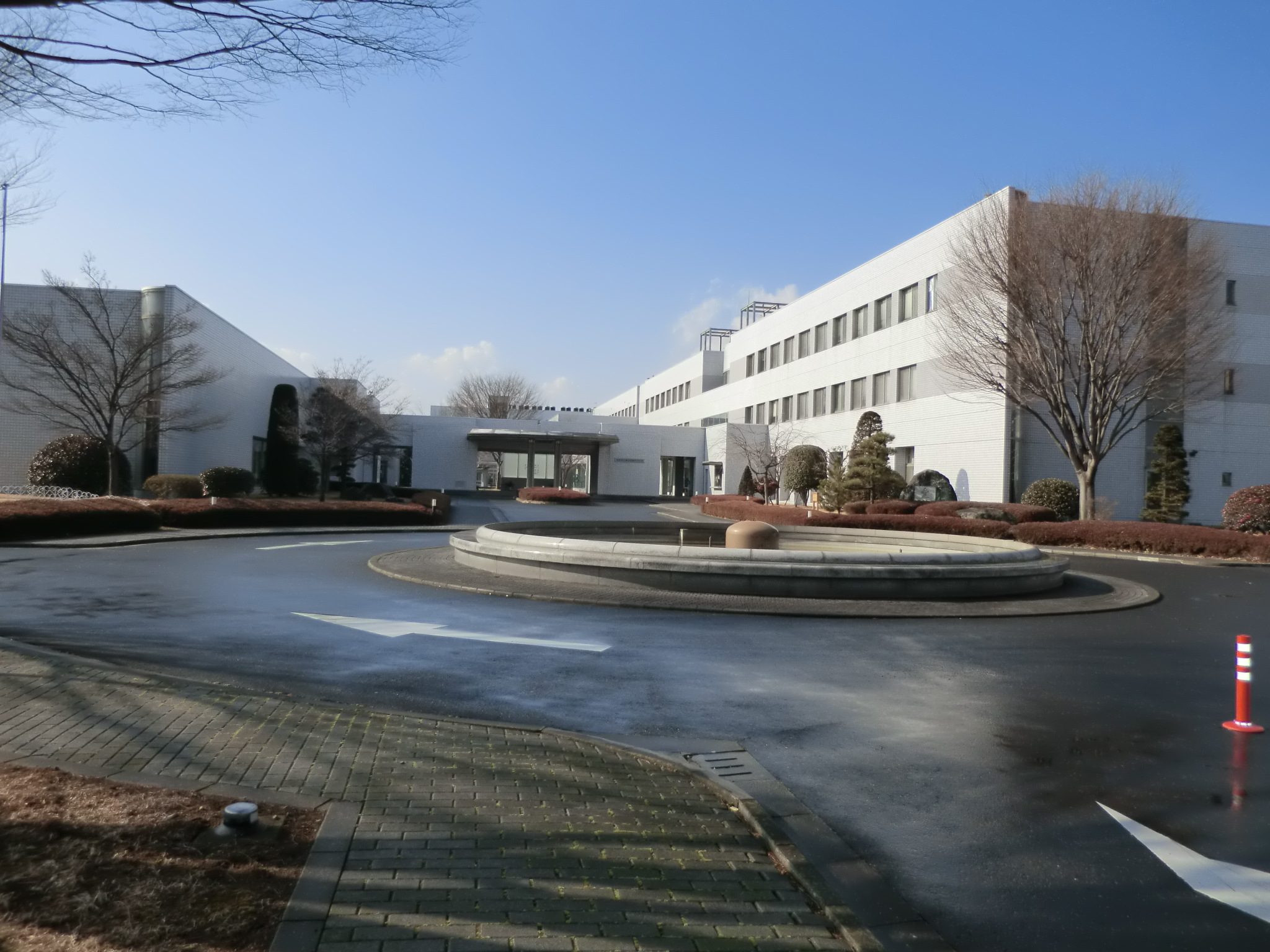 図書館　群馬県立県民健康科学大学図書館（図書館）まで1102m