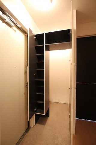 収納　シューズインクローゼット