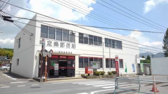 郵便局　中之条郵便局（郵便局）まで3720m