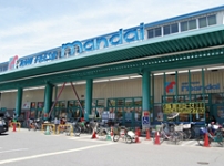 スーパー　万代 加美店（スーパー）まで395m