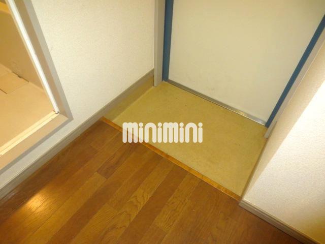 玄関　便利な船橋駅まで徒歩６分