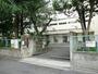 中学校　杉並区立天沼中学校（中学校）まで387m
