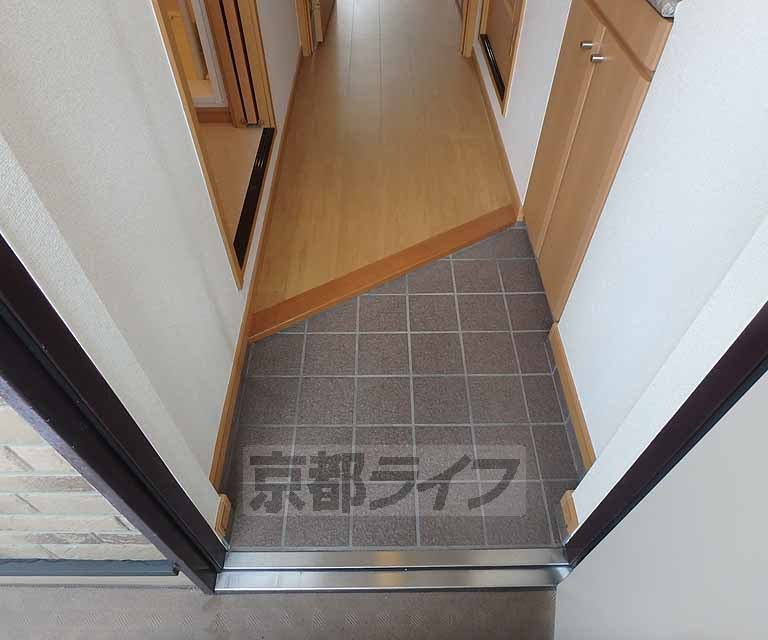 玄関　玄関収納あります
