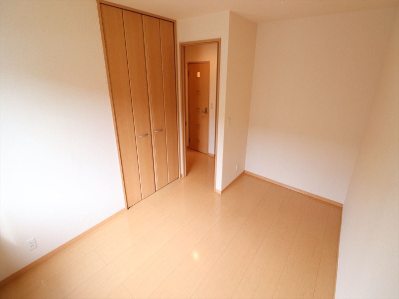 その他　5.5帖の洋室です
