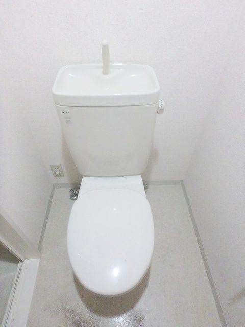 トイレ　内見の予約先はタウンハウジング池袋東口店になります★★
