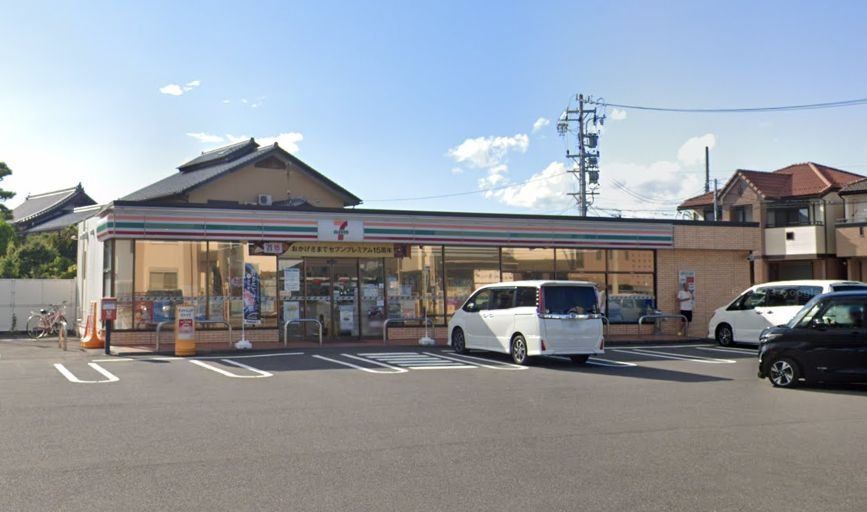 コンビニ　セブンイレブン一宮奥町店（コンビニ）まで690m