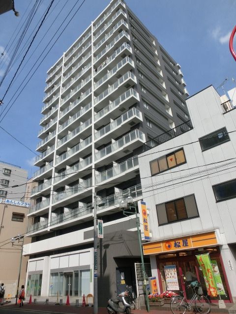 建物外観　駅前　タワー型オートロックマンション