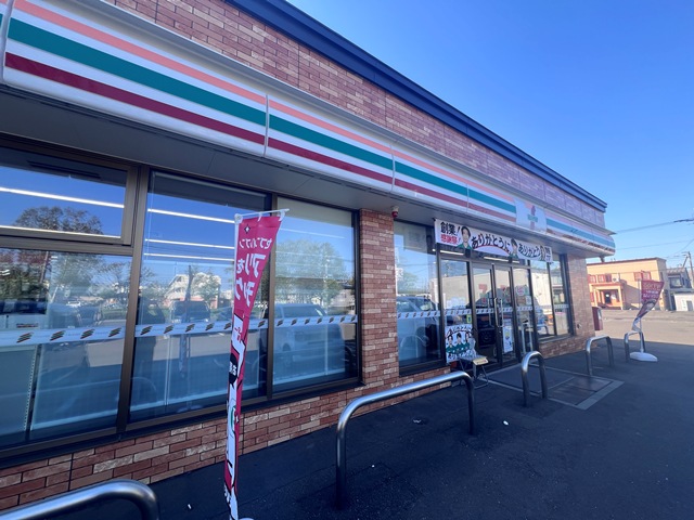 コンビニ　セブンイレブン恵庭恵み野西店（コンビニ）まで613m