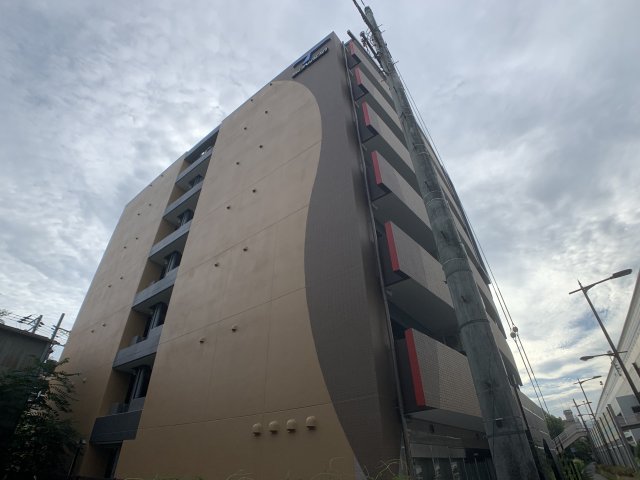建物外観　オートロック付きで安心です！