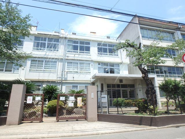 中学校　川崎市立住吉中学校（中学校）まで703m