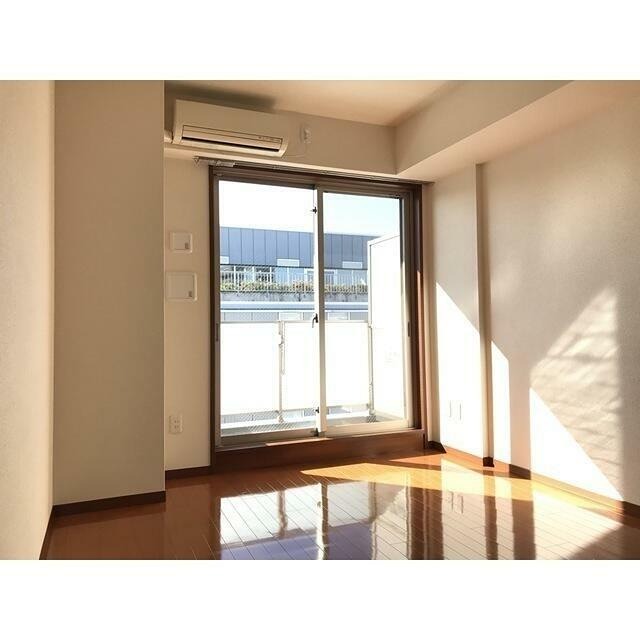 魔法の森の居間写真