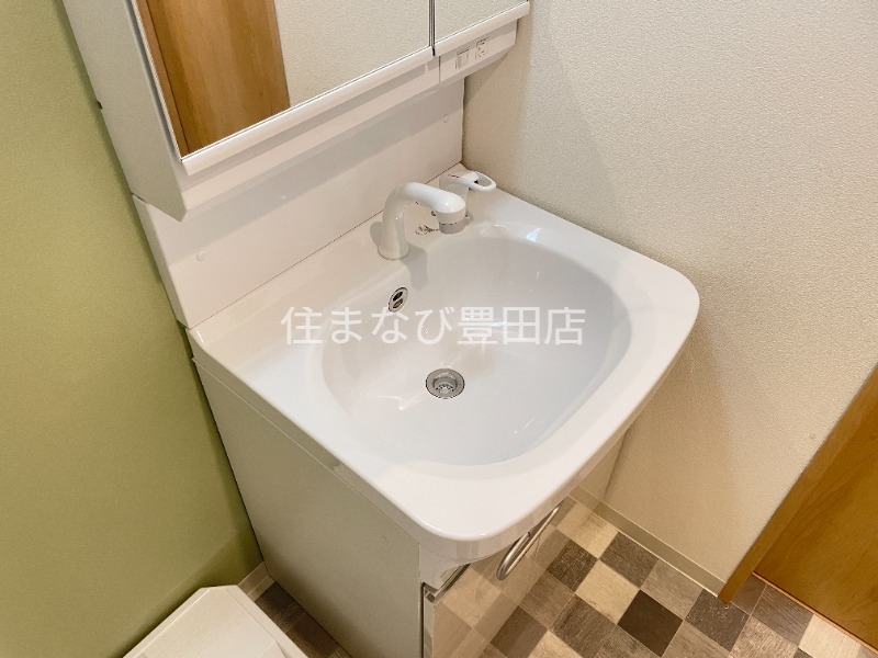 洗面設備　同型タイプ