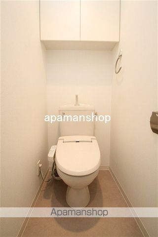 地下鉄御堂筋線 心斎橋駅 徒歩5分 10階建 築16年のトイレ写真