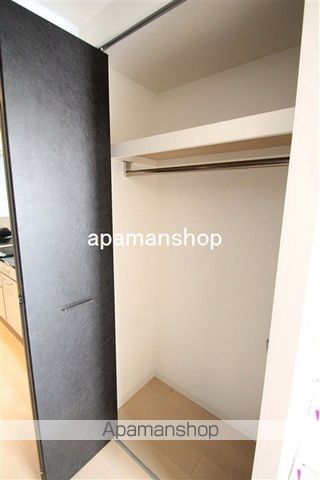地下鉄御堂筋線 心斎橋駅 徒歩5分 10階建 築16年の内装写真