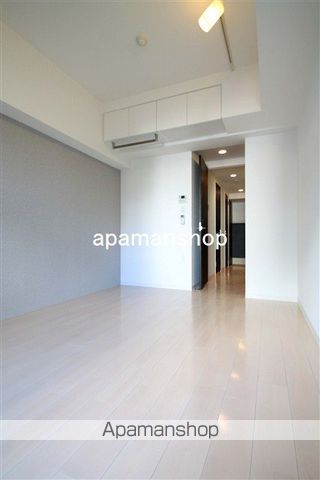 地下鉄御堂筋線 心斎橋駅 徒歩5分 10階建 築16年の居間写真