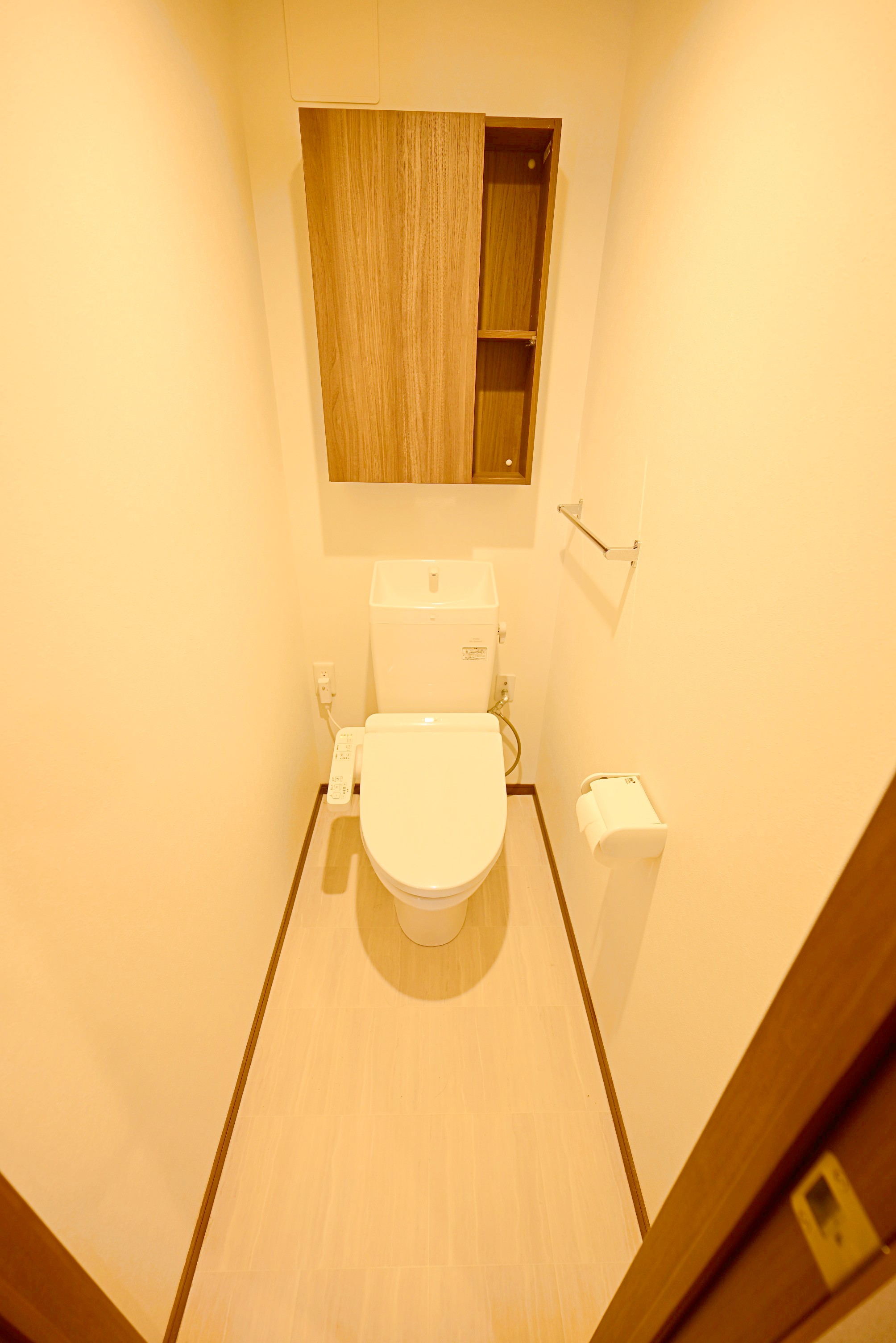 ＪＲ山陽本線 安芸中野駅 徒歩13分 3階建 築3年のトイレ写真