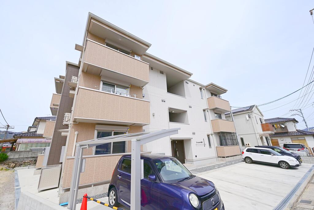 ＪＲ山陽本線 安芸中野駅 徒歩13分 築3年