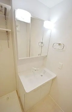 京王線 府中駅 徒歩8分 3階建 築7年の内装写真