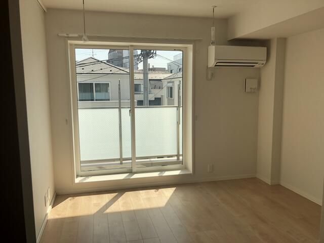 京王線 府中駅 徒歩8分 3階建 築7年の居間写真