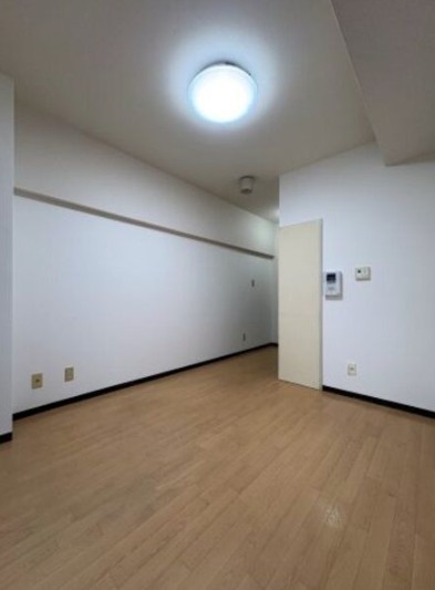 相鉄本線 西横浜駅 徒歩6分 8階建 築42年の内装写真