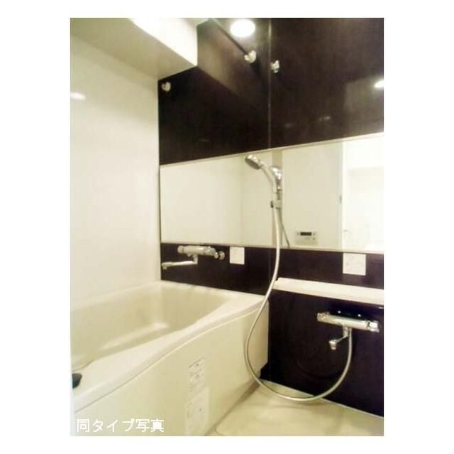コンフォリア市谷柳町の風呂写真