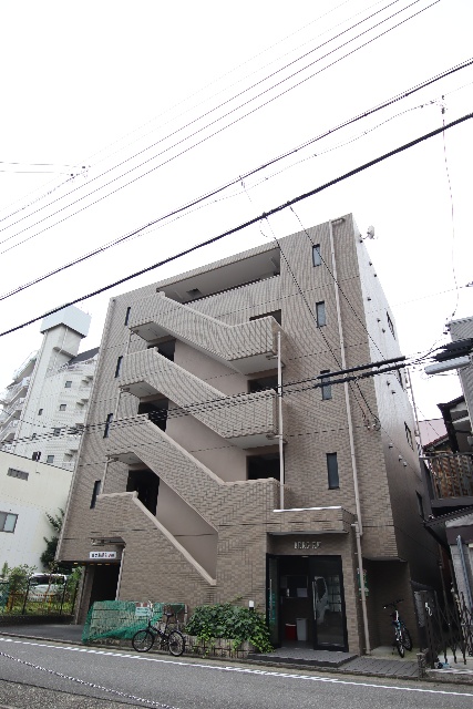 BERG瓦町の外観写真