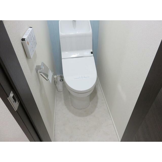 相鉄いずみ野線 弥生台駅 徒歩2分 2階建 築9年のトイレ写真