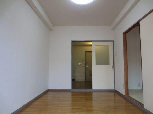居室・リビング　★明るいフローリングのお部屋★