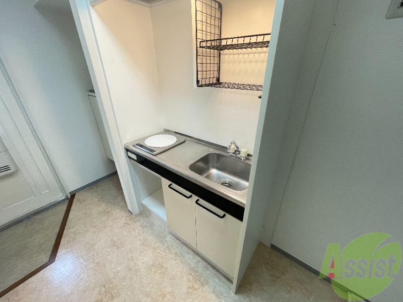 キッチン　キッチンは作業台もあり広めなので使いやすそうですね。
