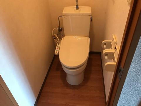 トイレ　シャワー付トイレ