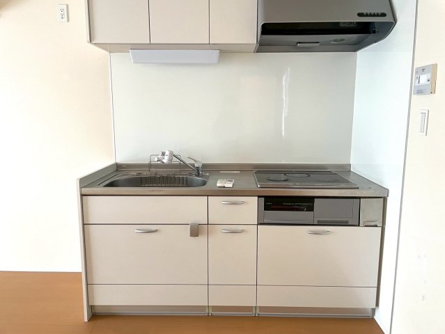 キッチン　掲載写真は退去前に撮影したものです。現況と異なる場合は「現況