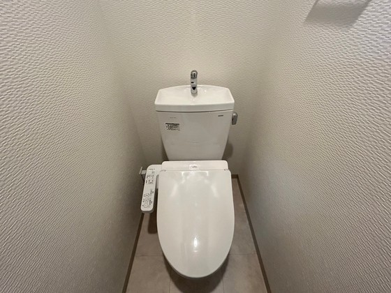 トイレ　※別部屋の写真です