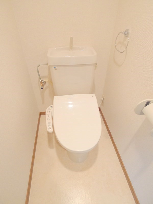 クルトゥラドーモ英萌IIのトイレ写真