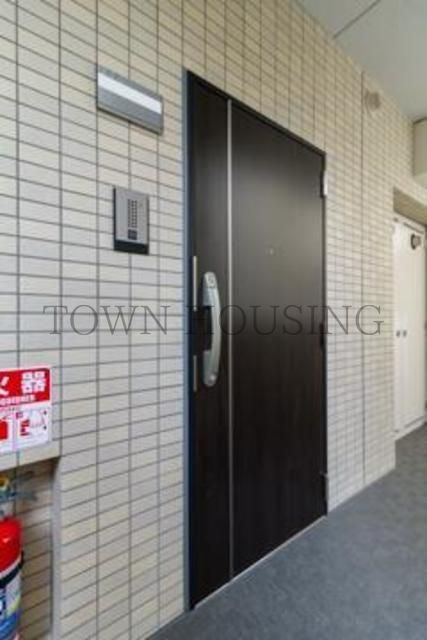 玄関　※写真は同タイプ住戸です。