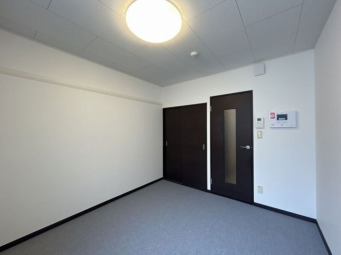 レオネクストルミエール北沢の居間写真
