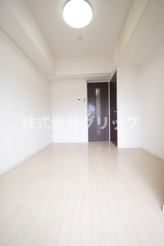 エステムプラザ横濱元町山手の居間写真