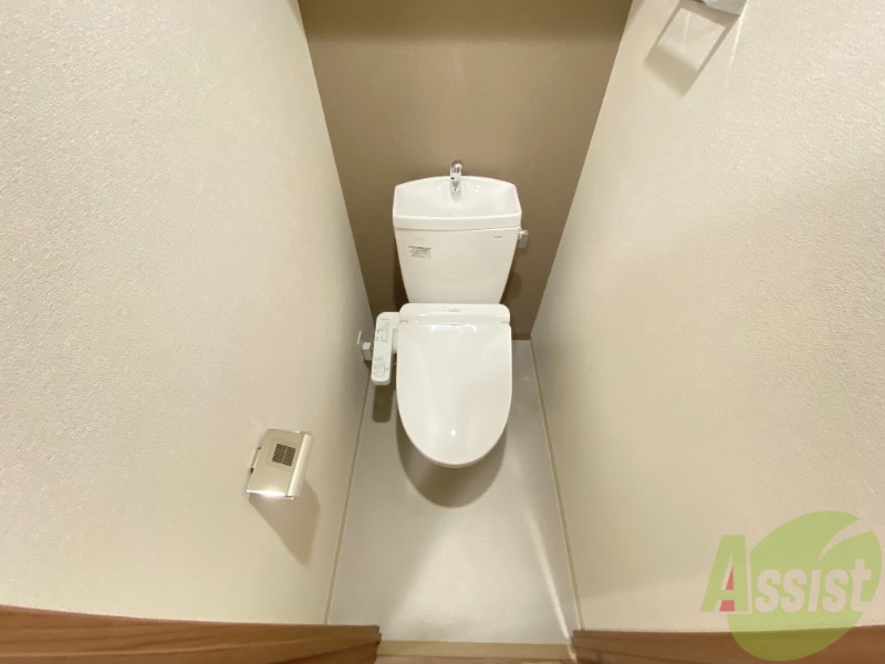 トイレ　お手入れもしやすいシンプルな空間です