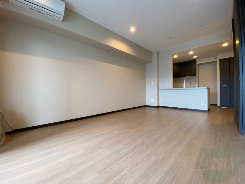 居室・リビング　広くてキレイなお部屋が広がっていて、充実した生活が送れそう。