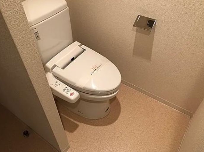 トイレ　別部屋参考写真