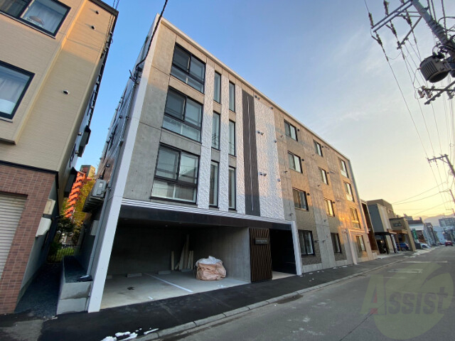 建物外観　札幌市中央区北６条「ＲＥＳＩＤＥＮＣＥＳＨＩＮＭＥＩ北円山」