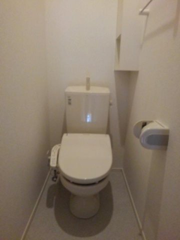 トイレ　清潔感のあるトイレです