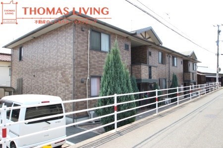 建物外観　粕屋町でのお部屋探しは、トーマスリビング粕屋店へご相談下さい