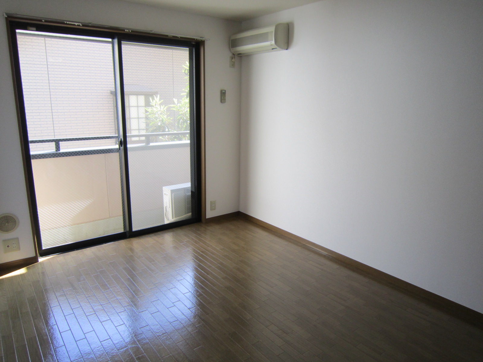 居室・リビング　洋室