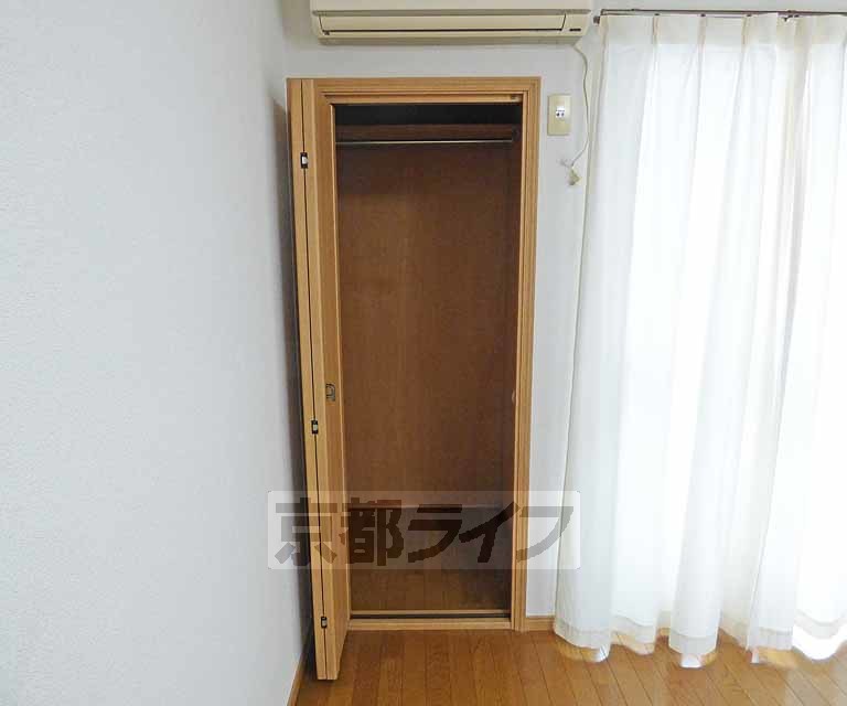 収納　広々とした収納です。