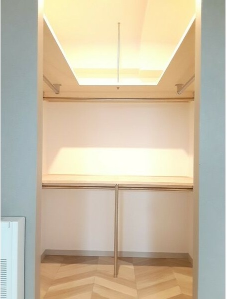 収納　収納力のあるウォークインクローゼットです！